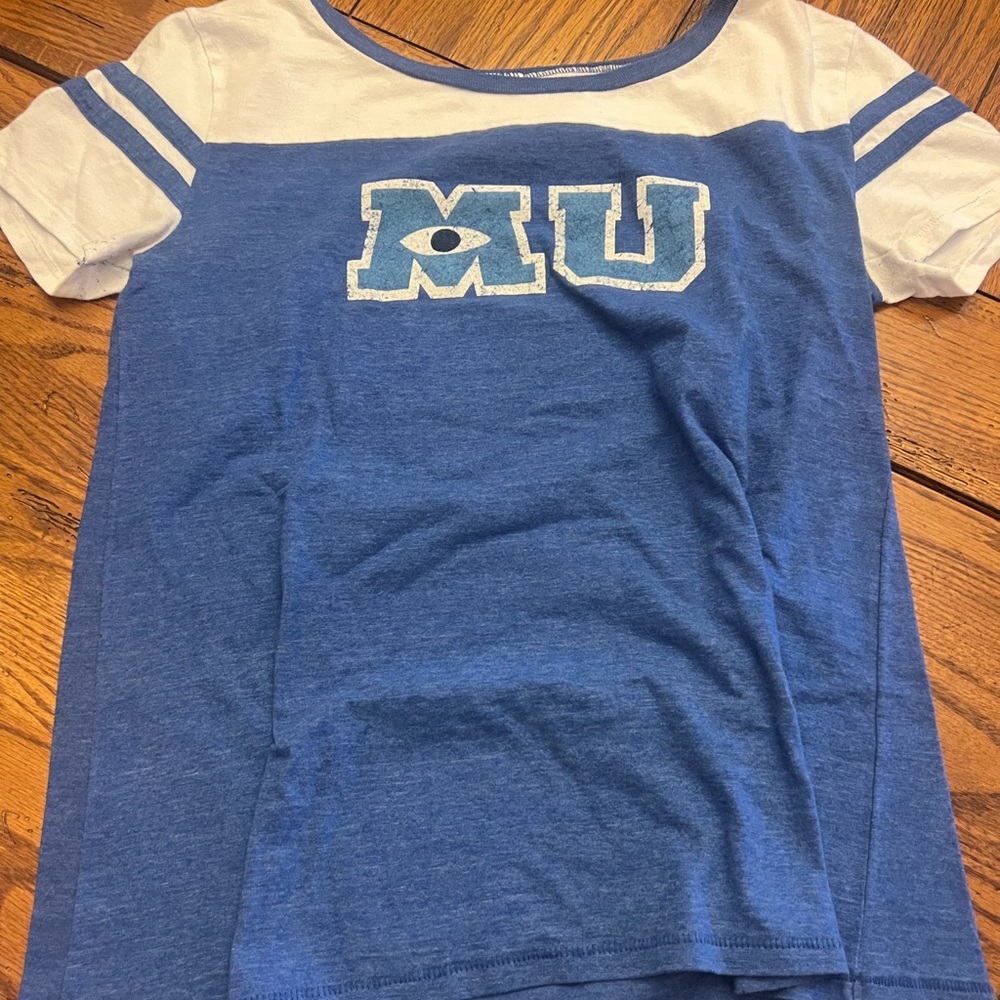 Disney Monsters University ‘MU’ T-shirt.  Size kids medium
